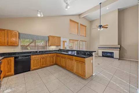 Kitchen - 15819 S 27th St, Phoenix, AZ 85048 photo 3 of 3