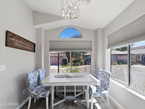 Dining - 2135 E Danbury Rd, Phoenix, AZ 85022 photo 1 of 1
