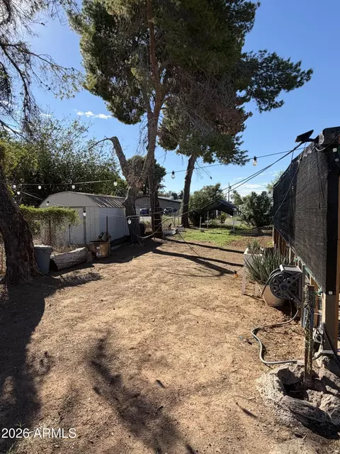 Exterior - 2230 W Morten Ave, Phoenix, AZ 85021 photo 7 of 8