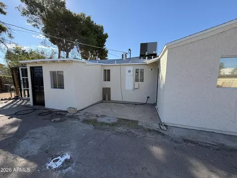 Exterior - 2230 W Morten Ave, Phoenix, AZ 85021 photo 1 of 8