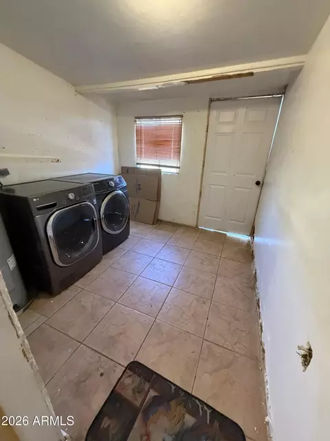 Other - 2230 W Morten Ave, Phoenix, AZ 85021 photo 8 of 10