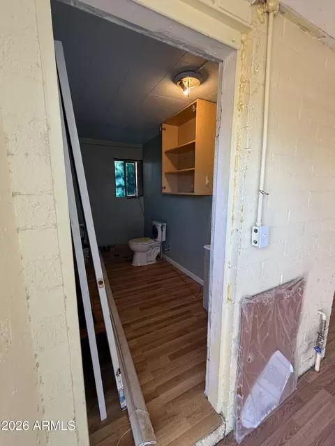 Bath - 2230 W Morten Ave, Phoenix, AZ 85021 photo 2 of 2
