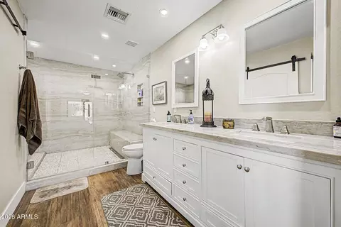 Bath - 4130 E Grove Cir, Mesa, AZ 85206 photo 2 of 3