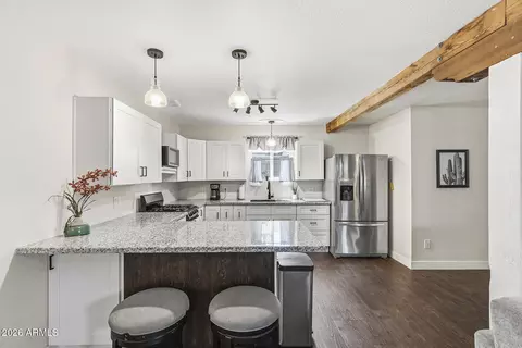 Kitchen - 5228 N 15th St, Phoenix, AZ 85014 photo 9 of 13
