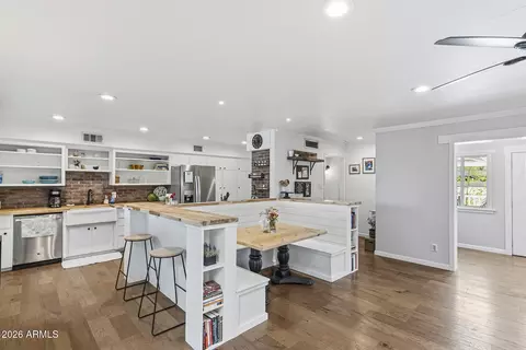 Kitchen - 5228 N 15th St, Phoenix, AZ 85014 photo 1 of 13
