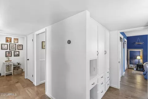 Entry Way - 5228 N 15th St, Phoenix, AZ 85014 photo 5 of 7