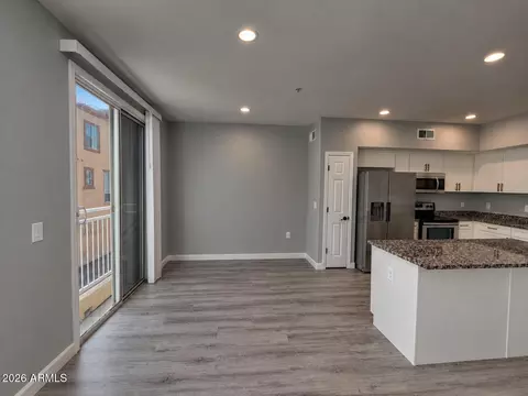 Living - 1920 E Bell Rd #1166, Phoenix, AZ 85022 photo 3 of 5