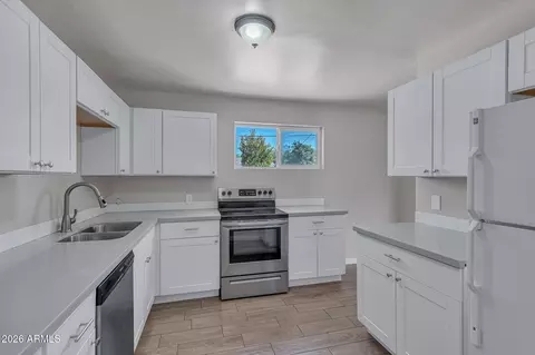 Kitchen - 5517 N 29th Ave, Phoenix, AZ 85017 photo 1 of 3