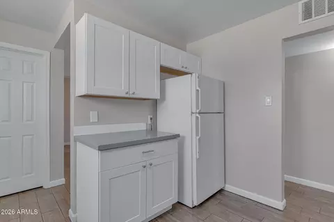 Kitchen - 5517 N 29th Ave, Phoenix, AZ 85017 photo 3 of 3