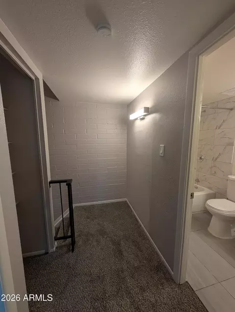 Entry Way - 4629 E Southgate Ave, Phoenix, AZ 85040 photo 2 of 3