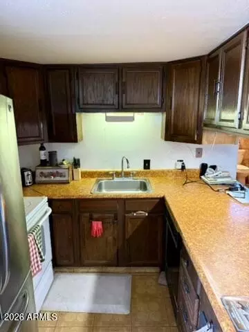 Kitchen - 6179 E Shiprock St, Apache Junction, AZ 85119 photo 1 of 2