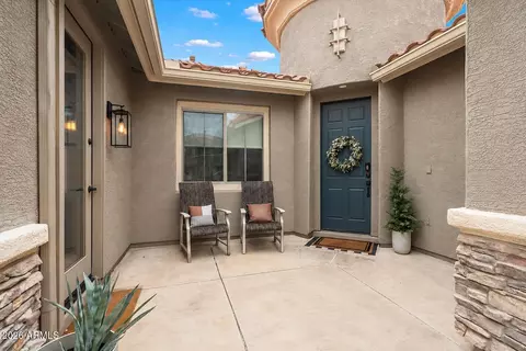 Exterior - 2107 W Kuralt Dr, Anthem, AZ 85086 photo 2 of 9