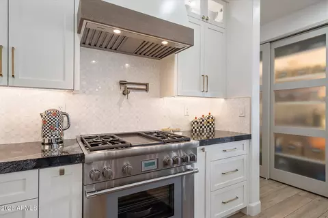 Kitchen - 2107 W Kuralt Dr, Anthem, AZ 85086 photo 1 of 9