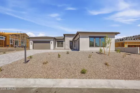 5924 W Old Blue Trl, San Tan Valley, AZ 85142