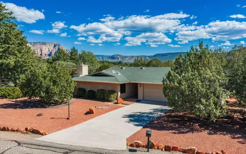 135 Deer Pass Dr, Sedona, AZ 86351