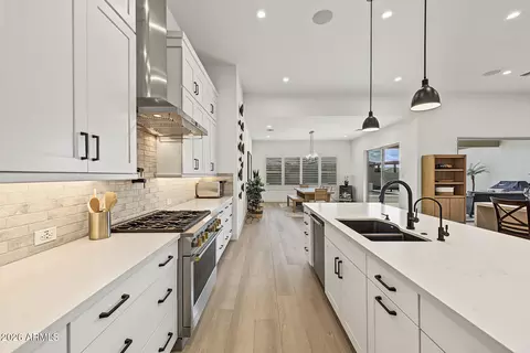 Kitchen - 1255 E Mead Dr, Gilbert, AZ 85298 photo 6 of 8