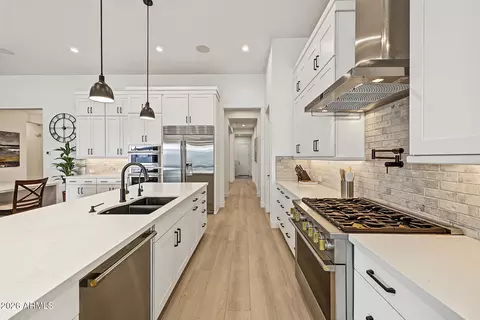 Kitchen - 1255 E Mead Dr, Gilbert, AZ 85298 photo 7 of 8