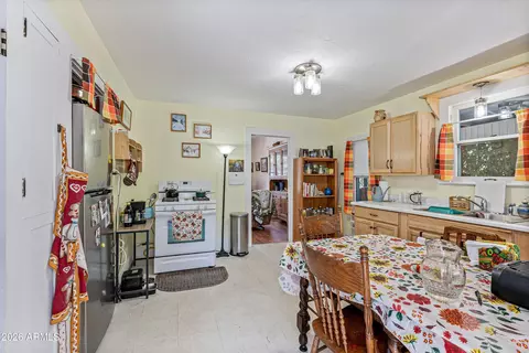 Kitchen - 108 Quarry Canyon Rd, Bisbee, AZ 85603 photo 3 of 5