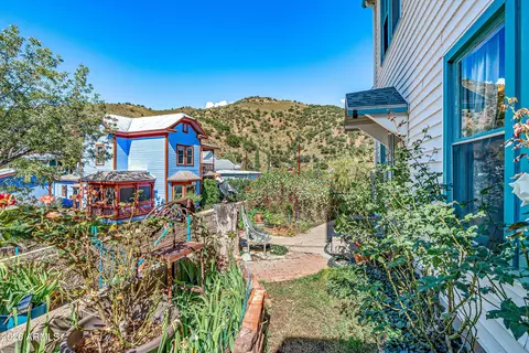 Exterior - 108 Quarry Canyon Rd, Bisbee, AZ 85603 photo 9 of 13