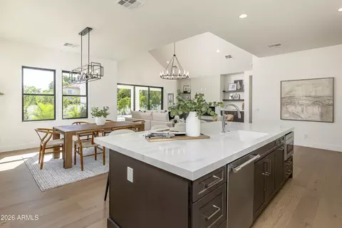 Kitchen - 3025 E Rosemonte Dr, Phoenix, AZ 85050 photo 2 of 4