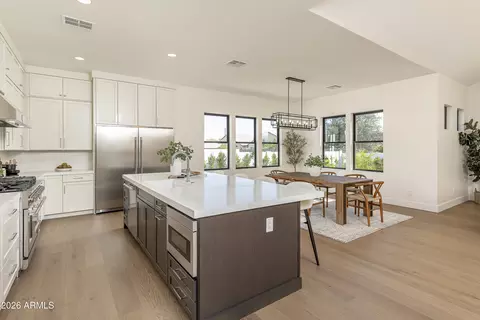 Kitchen - 3025 E Rosemonte Dr, Phoenix, AZ 85050 photo 1 of 4