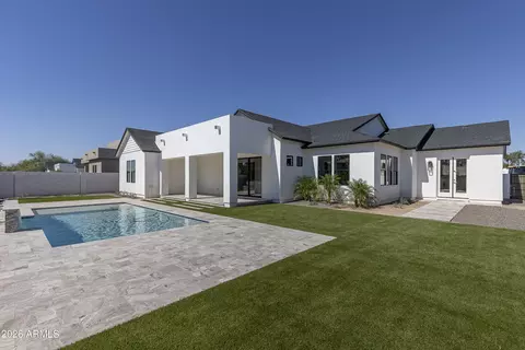 Exterior - 3025 E Rosemonte Dr, Phoenix, AZ 85050 photo 5 of 7