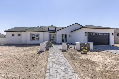 Exterior - 3025 E Rosemonte Dr, Phoenix, AZ 85050 photo 2 of 7