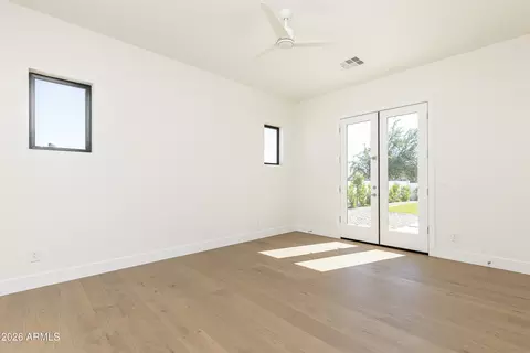 Bedroom - 3025 E Rosemonte Dr, Phoenix, AZ 85050 photo 4 of 5