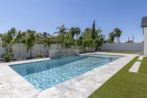 Exterior - 3025 E Rosemonte Dr, Phoenix, AZ 85050 photo 1 of 7