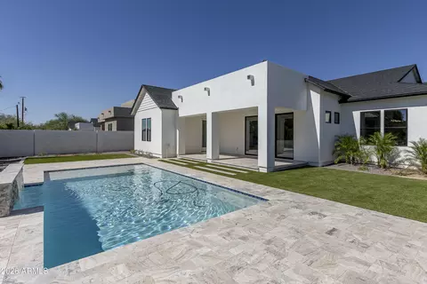 Exterior - 3025 E Rosemonte Dr, Phoenix, AZ 85050 photo 6 of 7