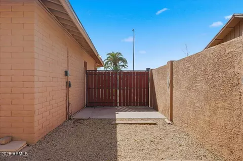 Exterior - 818 E Drake Dr, Tempe, AZ 85283 photo 3 of 10