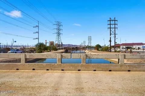 View/Area - 818 E Drake Dr, Tempe, AZ 85283 photo 10 of 13