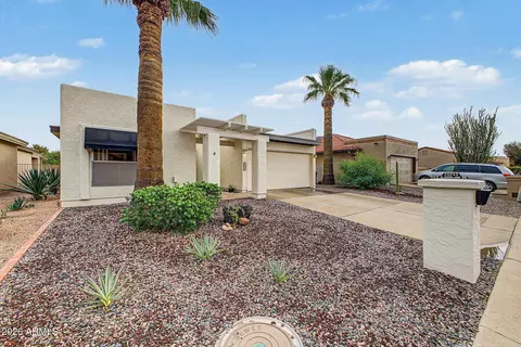 25243 S Cloverland Dr, Sun Lakes, AZ 85248