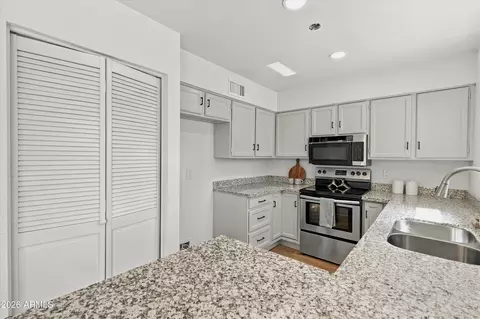 Kitchen - 6215 Encanto St, Mesa, AZ 85205 photo 2 of 3