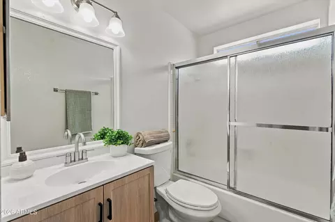 Bath - 6215 Encanto St, Mesa, AZ 85205 photo 3 of 3