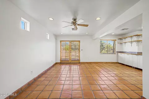 Living - 507 E Solana Dr, Tempe, AZ 85281 photo 6 of 7