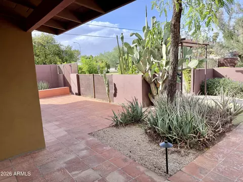 Exterior - 507 E Solana Dr, Tempe, AZ 85281 photo 6 of 13