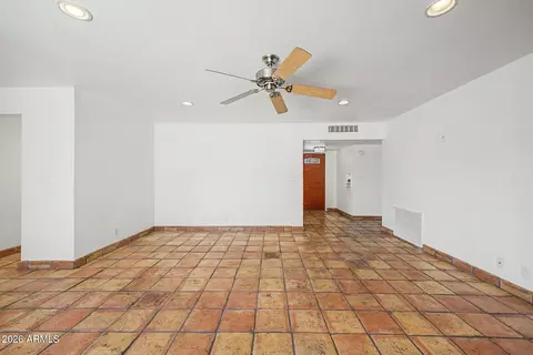 Living - 507 E Solana Dr, Tempe, AZ 85281 photo 3 of 7