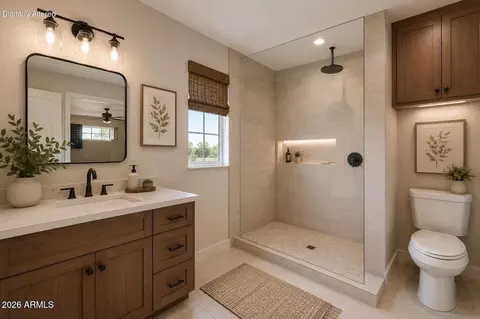 Bath - 1114 E Orchid Ln, Phoenix, AZ 85020 photo 2 of 6
