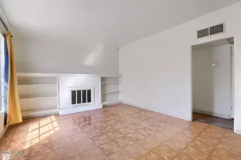 Living - 1212 E Winter Dr, Phoenix, AZ 85020 photo 2 of 4