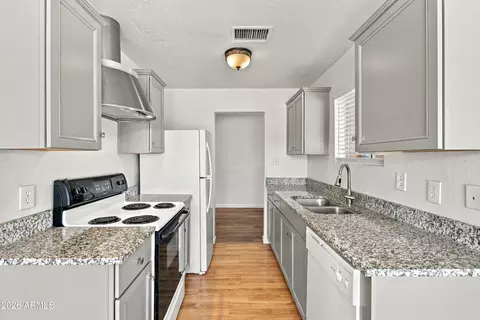 Kitchen - 2210 N Mitchell St, Phoenix, AZ 85006 photo 1 of 3
