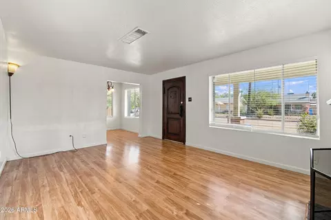 Living - 2210 N Mitchell St, Phoenix, AZ 85006 photo 5 of 5