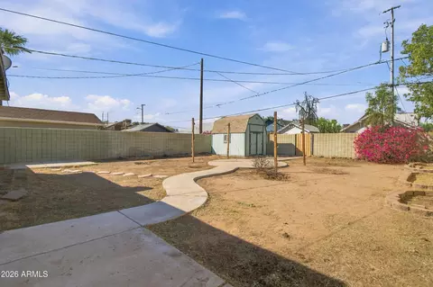 Exterior - 2210 N Mitchell St, Phoenix, AZ 85006 photo 1 of 5