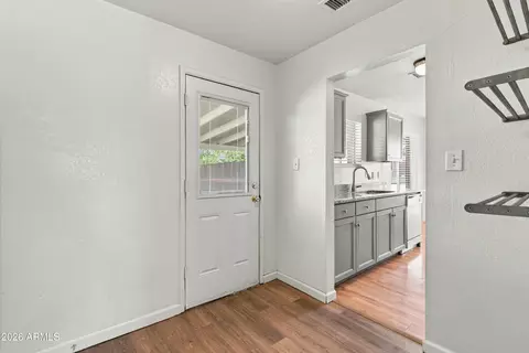 Entry Way - 2210 N Mitchell St, Phoenix, AZ 85006 photo 2 of 2