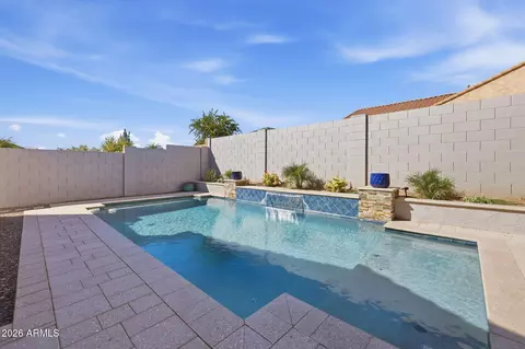 Exterior - 10910 E Travertine Ave, Mesa, AZ 85212 photo 6 of 8