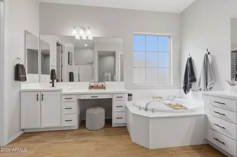 Bath - 10910 E Travertine Ave, Mesa, AZ 85212 photo 2 of 4