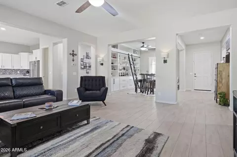 Entry Way - 10910 E Travertine Ave, Mesa, AZ 85212 photo 2 of 4