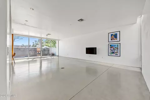 Living - 5568 N 12th St, Phoenix, AZ 85014 photo 1 of 6
