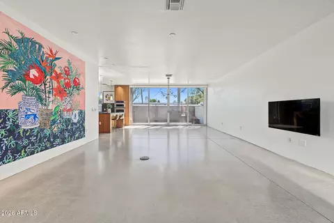 Living - 5568 N 12th St, Phoenix, AZ 85014 photo 2 of 6