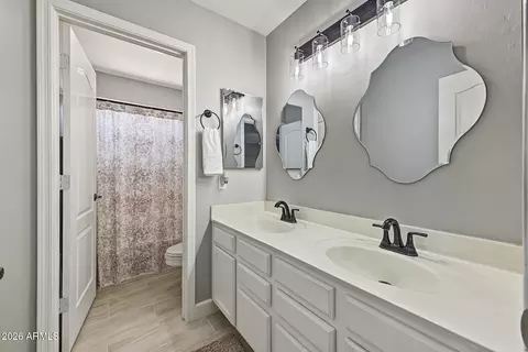 Bath - 1343 E Ivanhoe St, Gilbert, AZ 85295 photo 4 of 5